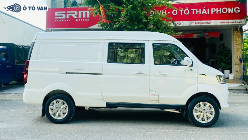 Ô tô Thái Phong luôn không ngừng nỗ lực để trở thành địa chỉ cung cấp các dịch vụ sửa chữa xe van chở hàng Xe tải Van SRM 868 5 chỗ ngồi tải trọng 760kg