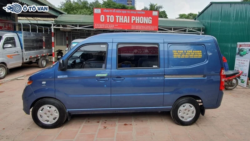Đại lý phân phối xe van chở hàng giá tốt đáng tin cậy Xe tải van Kenbo 5 chỗ 650kg động cơ xăng