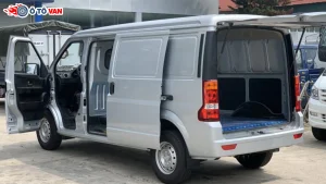 Xe van chở hàng