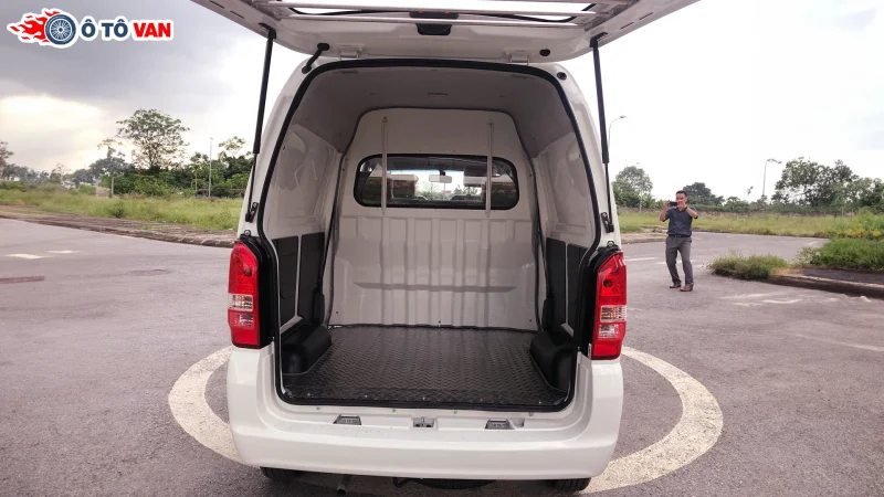 Xe tải van DFSK K05s 5 chỗ tải trọng 700kg