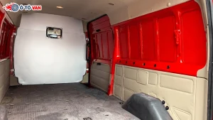 Xe tải van Ford Transit 3 chỗ, 6 chỗ ngồi phiên bản 940kg và 890kg