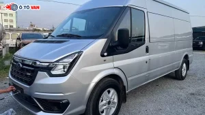 Xe tải van Ford Transit 3 chỗ, 6 chỗ ngồi phiên bản 940kg và 890kg