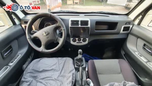 Xe tải Van Tera V 2 chỗ 945kg động cơ Mitsubishi mới nhất