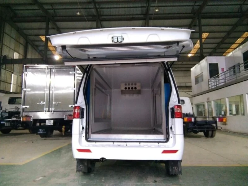 Sửa chữa xe van chở hàng