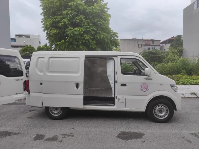 Xe tải Van Tera V Thùng bảo ôn 0 – 10 độ
