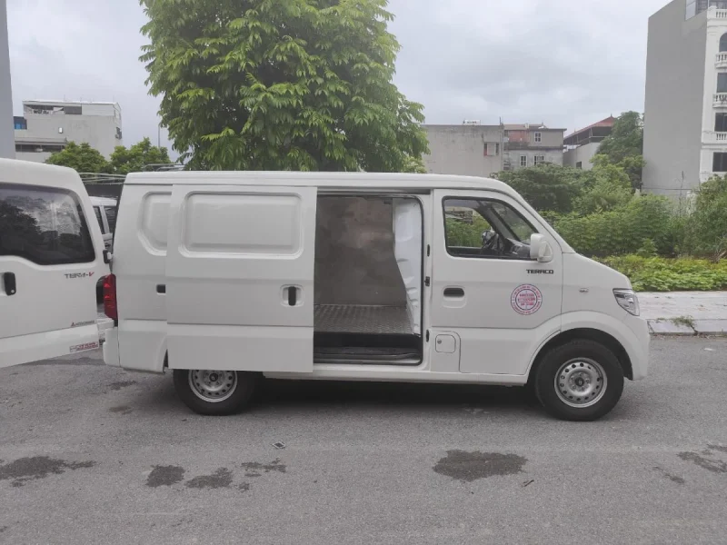 Xe tải Van Tera V Thùng bảo ôn 0 – 10 độ