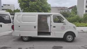 Xe tải Van Tera V Thùng bảo ôn 0 – 10 độ