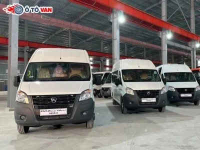 Hình ảnh xe van chở hàng chuyên dụng cho doanh nghiệp!