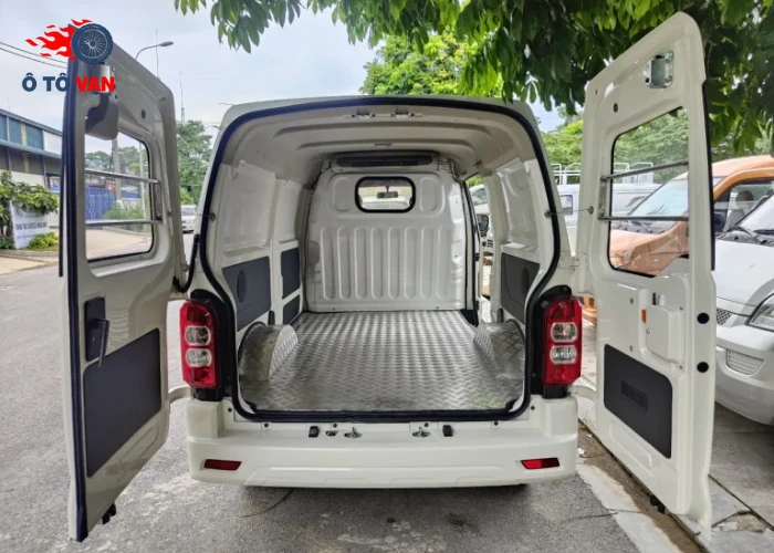 Kích thước nhỏ nhưng khoang chứa hàng tối ưu