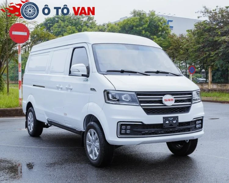 Xe tải van SRM 868 2 chỗ tại Thái Phong Nên chọn mua xe tải van mới hay cũ mới tối ưu chi phí?
