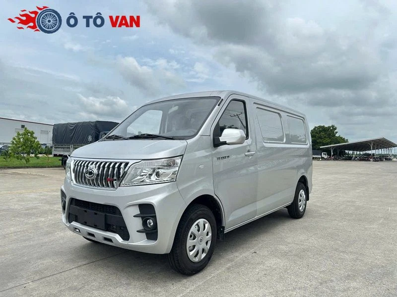 Xe tải van chở hàng tối ưu có giá thành hợp lý, phù hợp doanh nghiệp vừa và nhỏ Xe tải van và các dòng xe khác: Đâu là phương tiện chở hàng tối ưu?