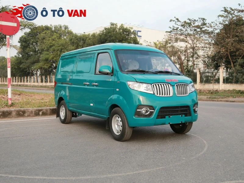 xe tải van vận chuyển hàng nhẹ