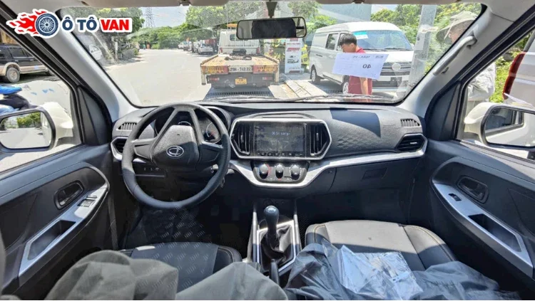 Xe tải van 2 chỗ chạy phố 2025 – nhỏ gọn, dễ di chuyển trong khu vực đông dân cư Top xe tải van 2 chỗ 2025 đáng mua: Giá mới, chi phí lăn bánh chi tiết