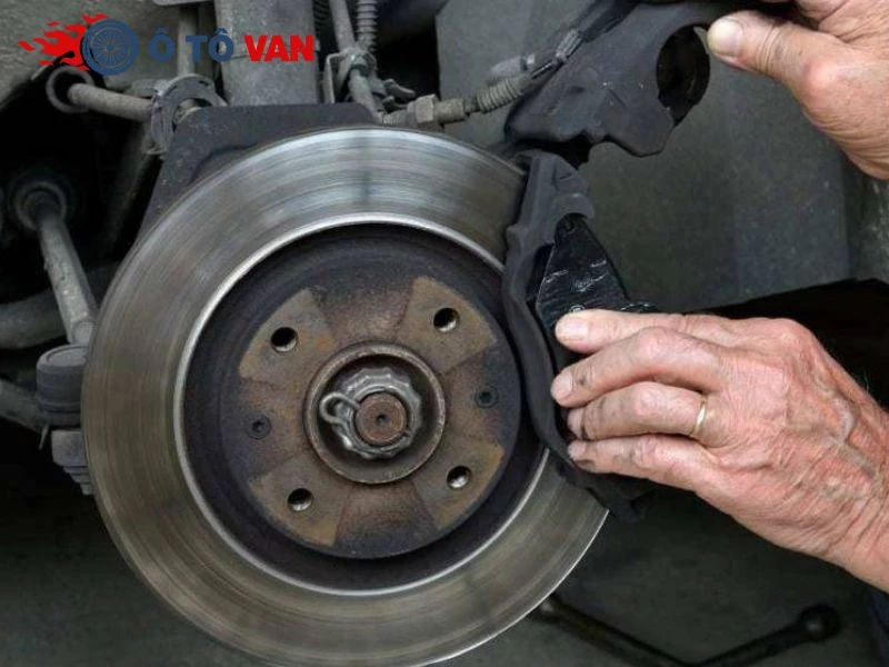 Chi phí bảo dưỡng xe tải van bao nhiêu? Mẹo tiết kiệm 30% cực hiệu quả