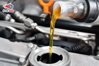 Thời gian thay nhớt xe tải van bao lâu là hợp lý? Hướng dẫn kinh nghiệm chi tiết