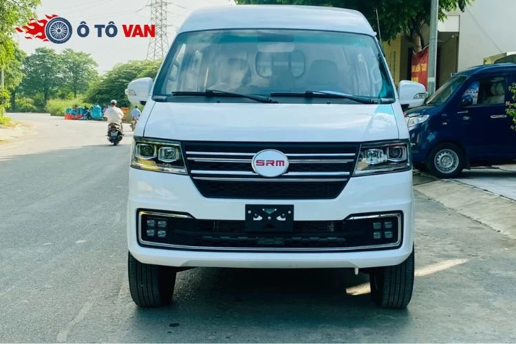 Bí quyết chọn xe tải van tối ưu vận chuyển logistics cho hàng hóa quá khổ