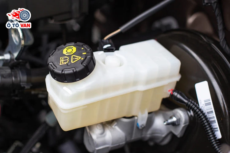 Kiểm tra phanh xe van định kỳ – Bí quyết bảo dưỡng an toàn