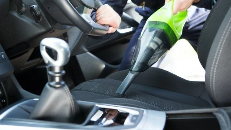 Hướng dẫn cách rửa và vệ sinh xe tải van tại nhà