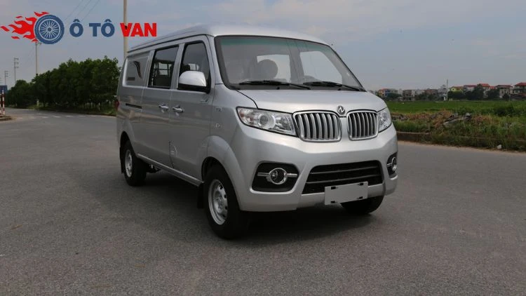 Xe van số tự động hay xe van số sàn phù hợp di chuyển nội đô?