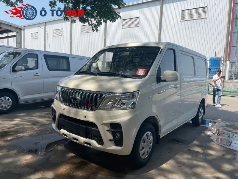 Mẫu xe tải van Tera V6 2 chỗ nhỏ gọn, thuận tiện di chuyển nội thành Đánh giá xe tải van Tera V6 2 chỗ: Có đáng mua cho người mới kinh doanh?