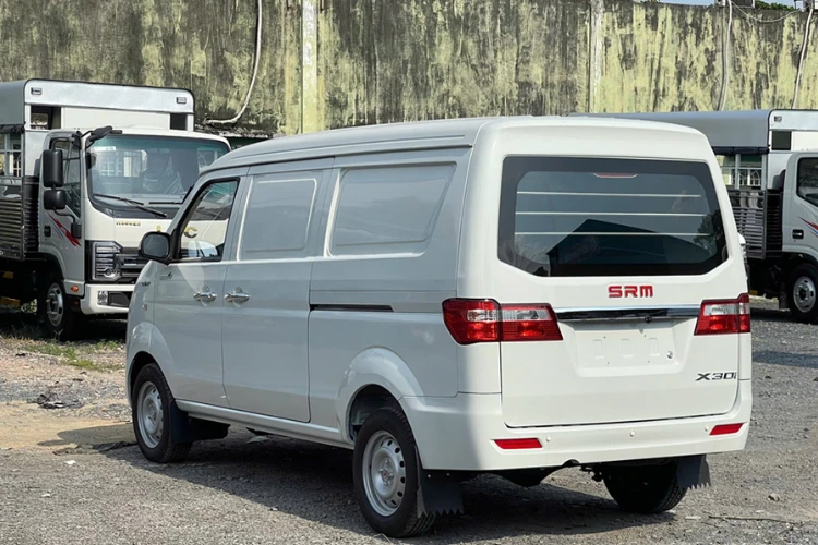 Xe van SRM: Vì sao nhiều người mua rồi không đổi xe nữa?