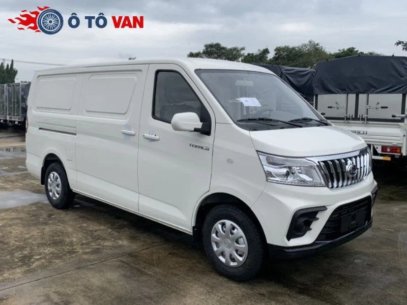 So sánh Tera V8 và SRM X30L: Xe tải van nào đáng mua hơn?