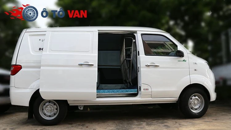 Bài toán kinh doanh có thể giải với xe SRM X30i 2 chỗ chở hàng nội thành