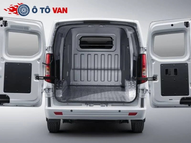 Nên đầu tư xe Tera V8 2 chỗ kinh doanh hay gửi tiết kiệm khi chỉ có 300 triệu? 