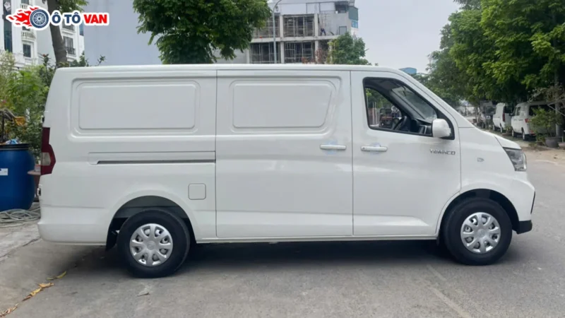 mua trả góp xe van Tera V8 2 chỗ