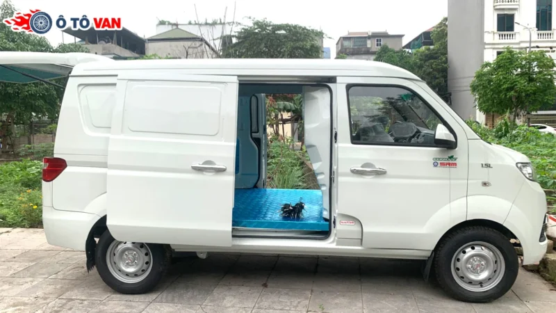 hiệu suất vận chuyển xe van SRM X30i
