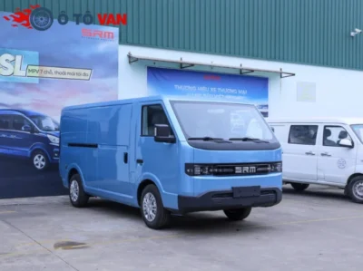 Xe van điện vận chuyển
